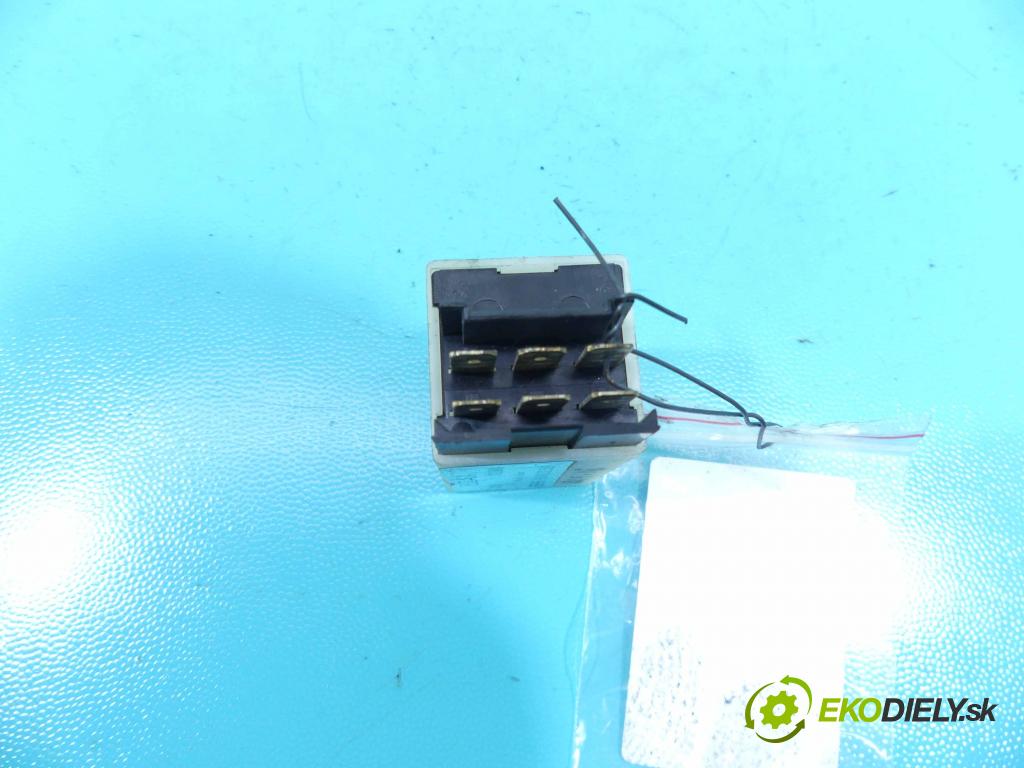 Peugeot Expert I 1995-2006 2.0 hdi 94 HP manual 69 kW 1997 cm3 5- Relé: 9094302509 (Relé)