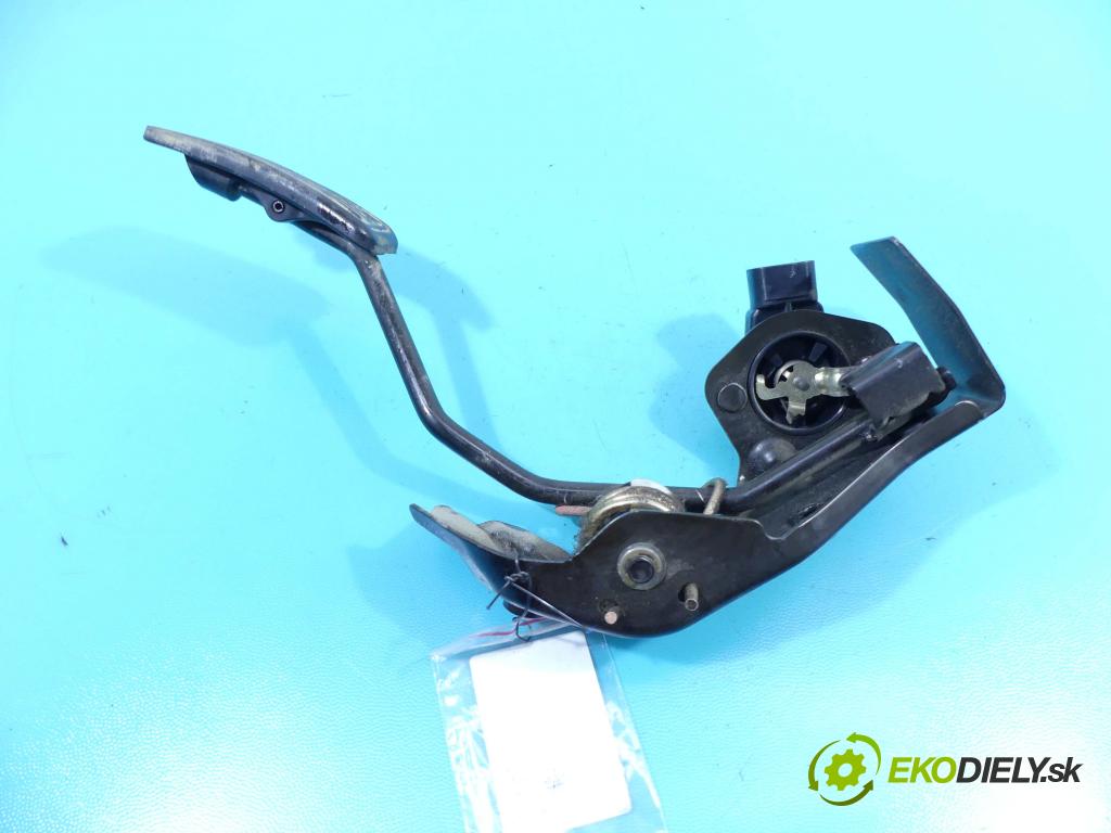 Toyota Corolla E12 2001-2009 2.0 D4D 90 HP manual 66 kW 1995 cm3 5- pedále 89281-47010 (Pedále)