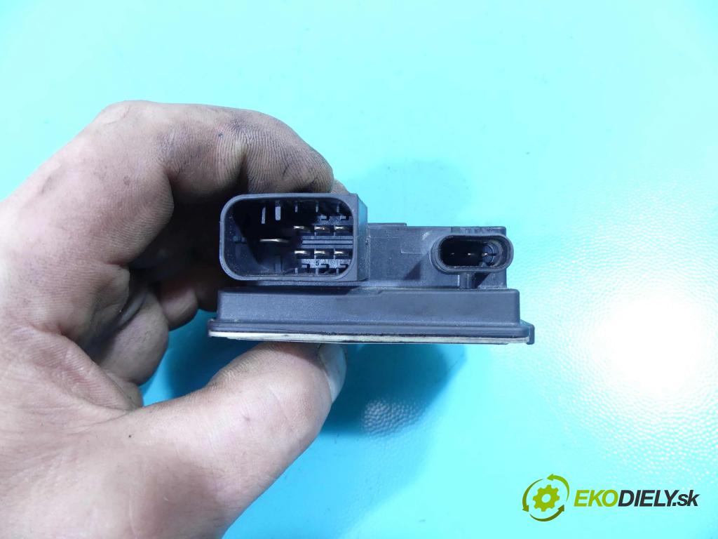 Bmw X5 F15 2013-2018 3.0d 313 HP automatic 230 kW 2993 cm3 5- Relé: 8519472 (Relé)