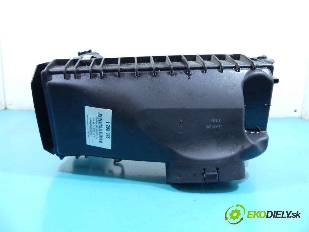 Bmw X5 F15 2013-2018 3.0d 313 hp automatic 230 kW 2993 cm3 5- obal filtra vzduchu 70570576 (Kryty filtrů)