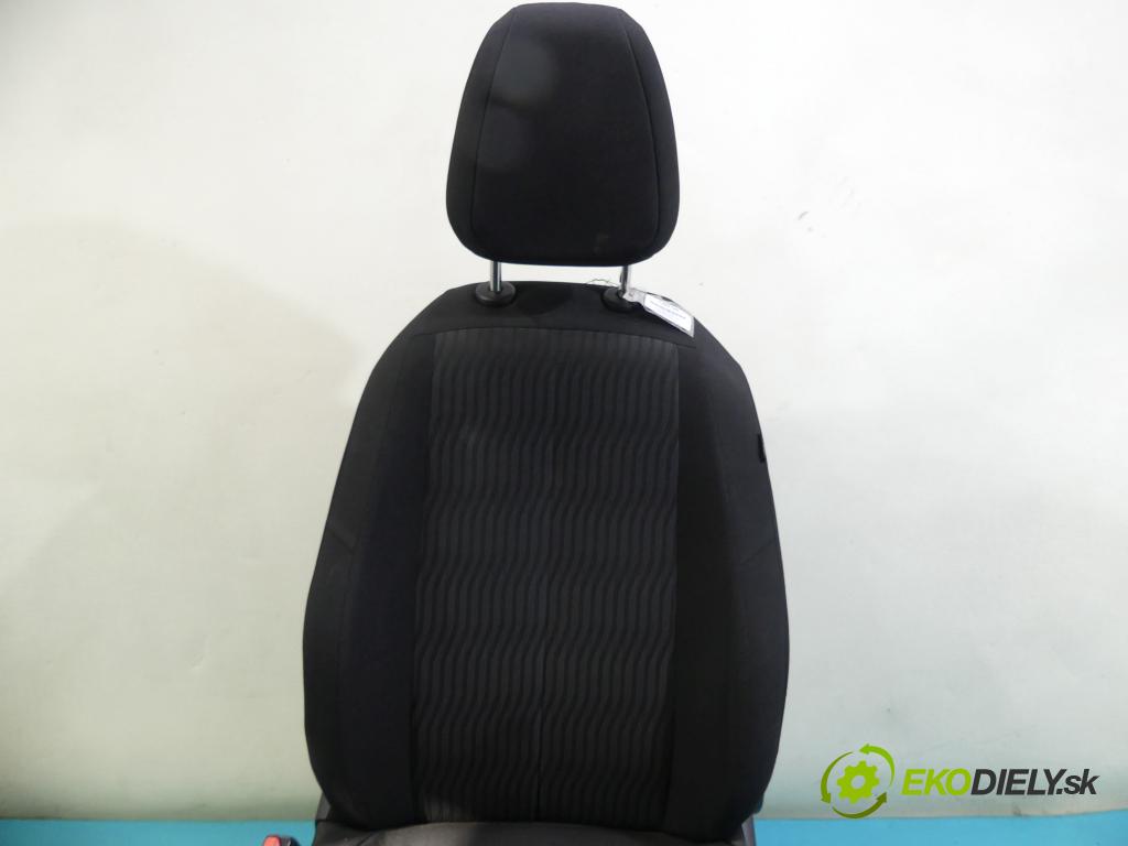 Peugeot 308 II 2013-2021 1.6 THP 125 HP manual 92 kW 1598 cm3 5- Sedačka ľavý  (Sedačky, sedadlá)