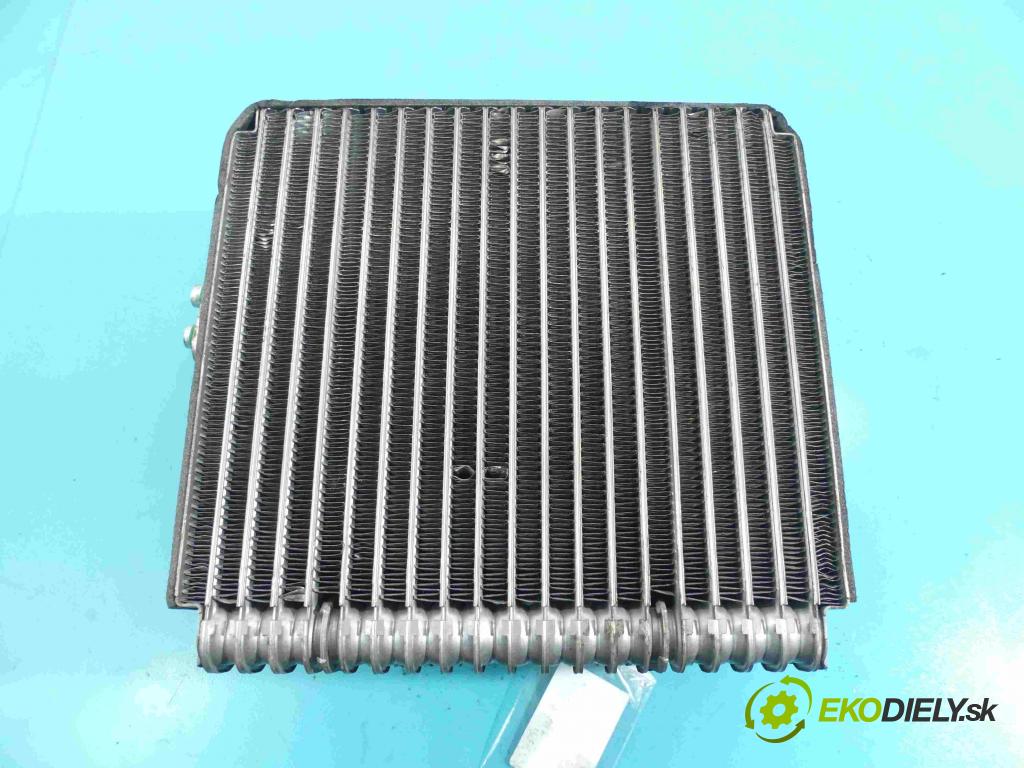 Hyundai Santa Fe 2000-2006 2.0 crdi 111KM manual 82 kW 1991 cm3 5- radiator (Radiátory kúrenia)