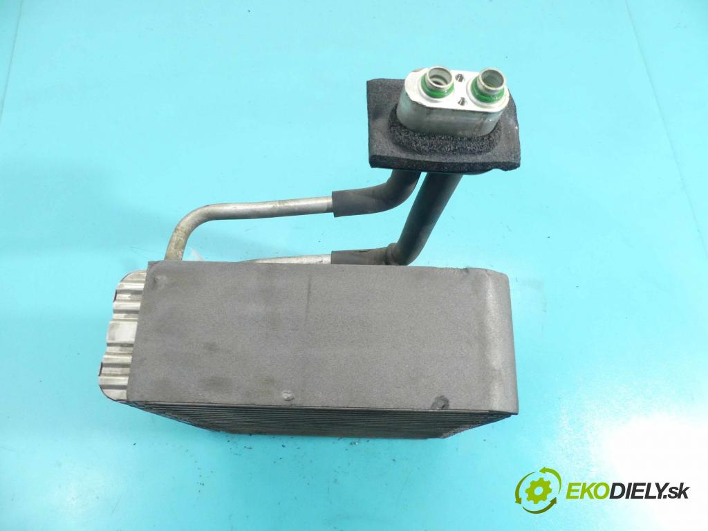 Hyundai Santa Fe 2000-2006 2.0 crdi 111KM manual 82 kW 1991 cm3 5- radiator (Radiátory kúrenia)