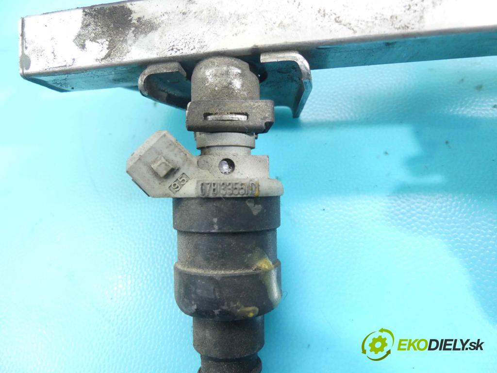 Audi A4 B5 1994-2001 1.6 101 HP manual 74 kW 1595 cm3 4- vstrek 078133551D (Vstrekovače)