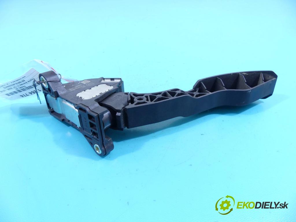 Toyota Avensis III T27 2009-2018 2.2 D-CAT 177 HP manual 130 kW 2231 cm3 4- pedále 78110-02020 (Pedále)