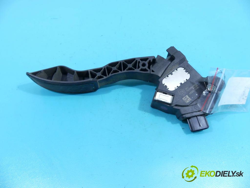 Toyota Avensis III T27 2009-2018 2.2 D-CAT 177 HP manual 130 kW 2231 cm3 4- pedále 78110-02020 (Pedále)