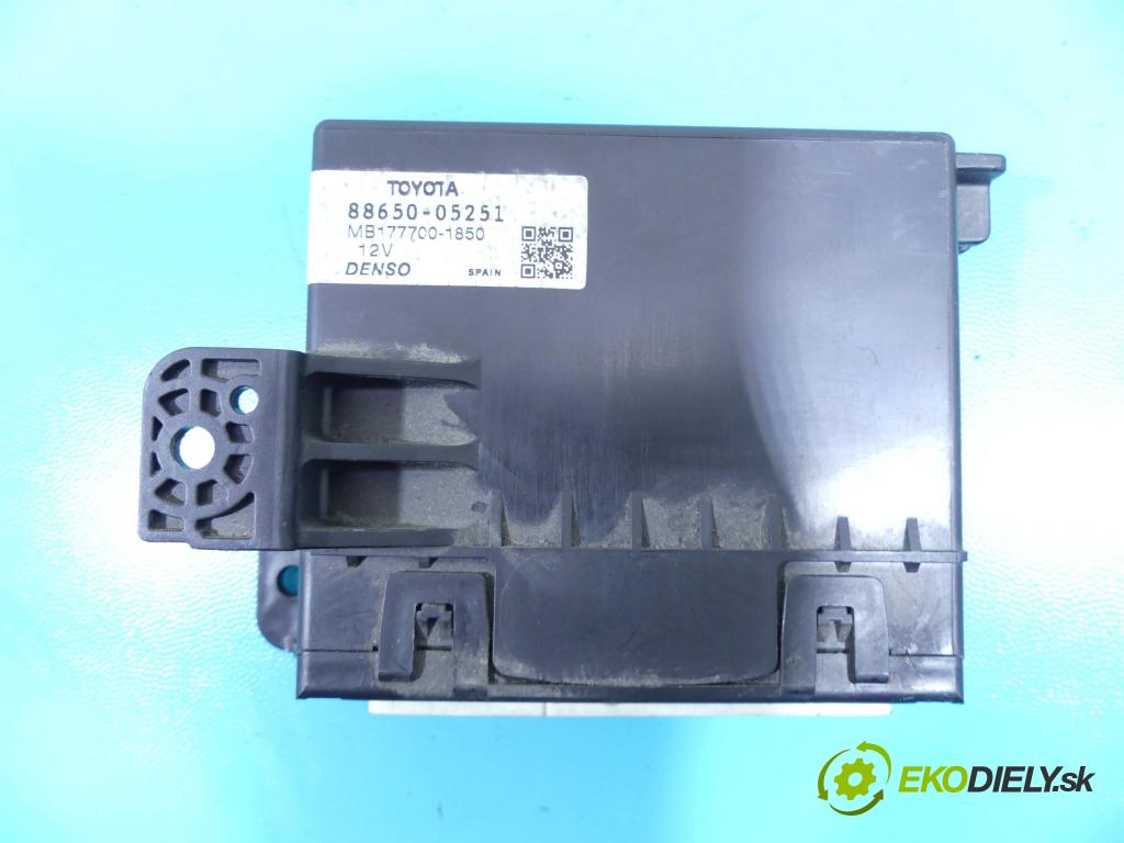 Toyota Avensis III T27 2009-2018 2.2 D-CAT 177 HP manual 130 kW 2231 cm3 4- modul riadiaca jednotka 88650-05251 (Ostatné)