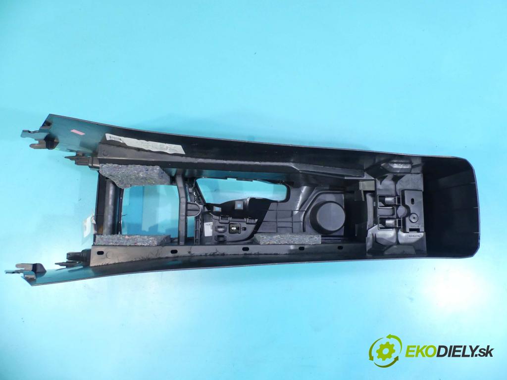 Peugeot 308 II 2013-2021 1.6 THP (5F02) 125 HP manual 92 kW 1598 cm3 5- operadlo 3M158468 (Lakťové opierky)