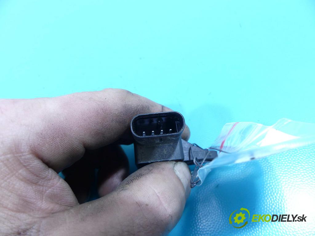 Peugeot 308 II 2013-2021 1.6 THP 125 hp manual 92 kW 1598 cm3 5- snímač tlaku 0261230252 (Snímače tlaku)