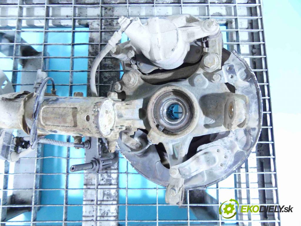 Peugeot 308 II 2013-2021 1.6 THP 125 HP manual 92 kW 1598 cm3 5- náboj ľavé  (Náboje)