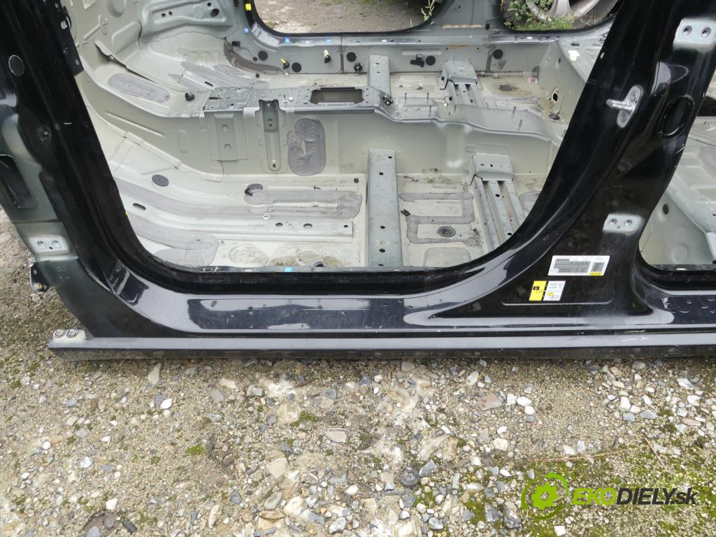 Peugeot 308 II 2013-2021 1.6 THP 125 hp manual 92 kW 1598 cm3 5- práh levý  (Ostatní)