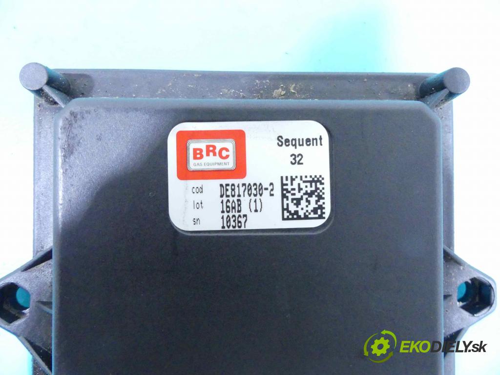 Opel Vectra B 1995-2002 1.8 16v 116 HP manual 85 kW 1796 cm3 4- modul riadiaca jednotka  (Ostatné)