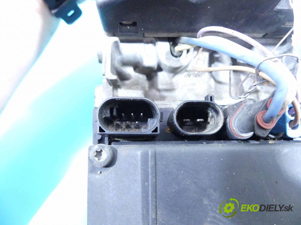 Vw Touareg I 2002-2010 3.0 V6 tdi 224 hp automatic 165 kW 2967 cm3 5- Webasto 67889B (Webasto ohřívače)