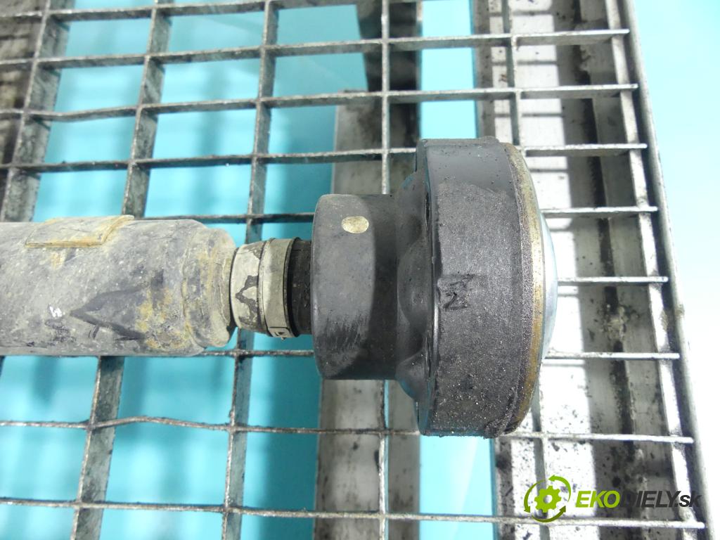 Vw Touareg I 2002-2010 3.0 V6 tdi 224hp automatic 165 kW 2967 cm3 5- Hřídel:  (Kardaňové hriadele)