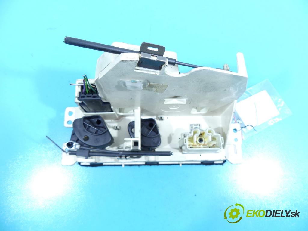 Toyota Avensis I T22 1997-2003 2.0 TD 86 HP manual 63 kW 1975 cm3 5- panel kúrenia 701111A