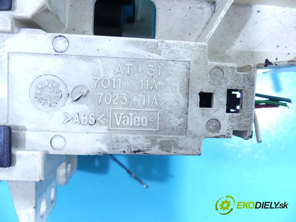 Toyota Avensis I T22 1997-2003 2.0 TD 86 HP manual 63 kW 1975 cm3 5- panel kúrenia 701111A