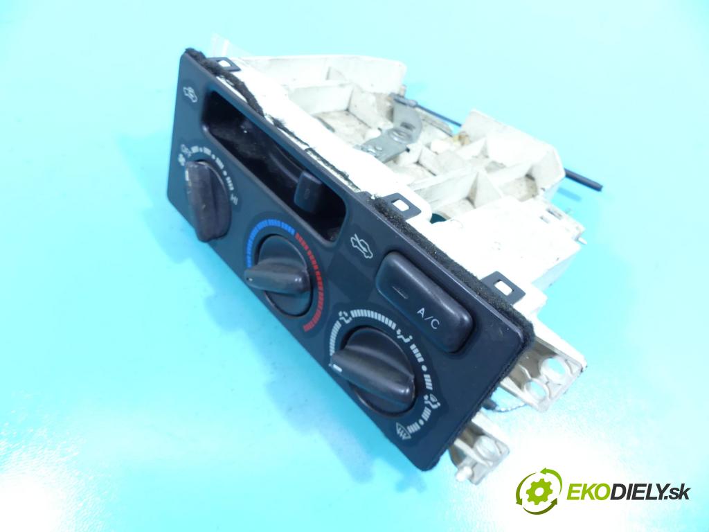 Toyota Avensis I T22 1997-2003 2.0 TD 86 HP manual 63 kW 1975 cm3 5- panel kúrenia 701111A