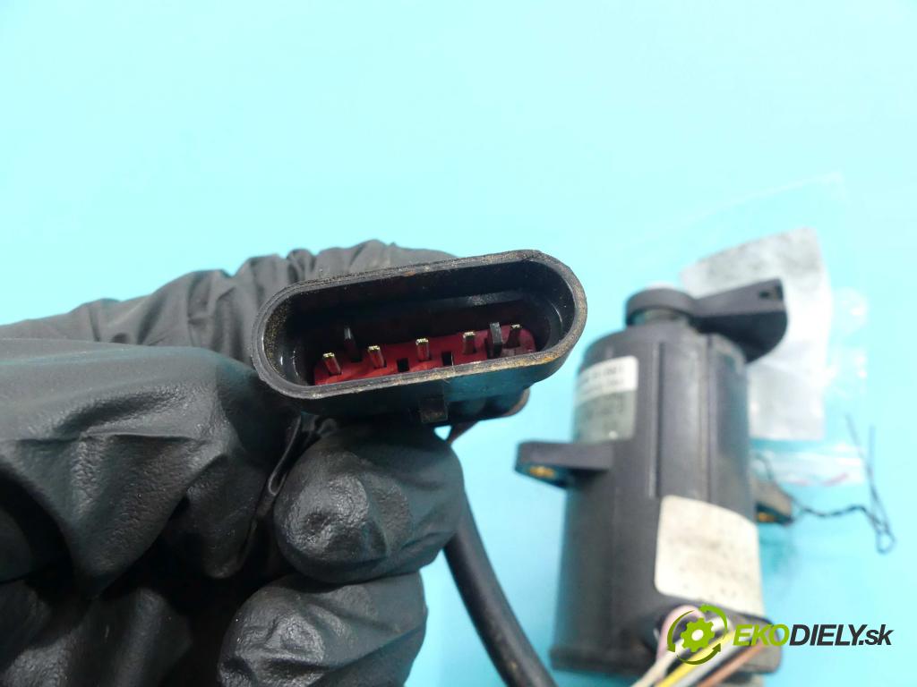 Nissan Almera tino 2.2 td 114 HP manual 84 kW 2184 cm3 5- pedále 0281002425 (Pedále)