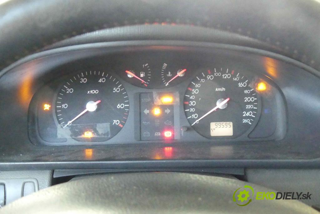 Renault Laguna II 2001-2007 1.6 16v 107 HP manual 79 kW 1598 cm3 5- prístrojovka/ budíky 8200170304B (Prístrojové dosky, displeje)
