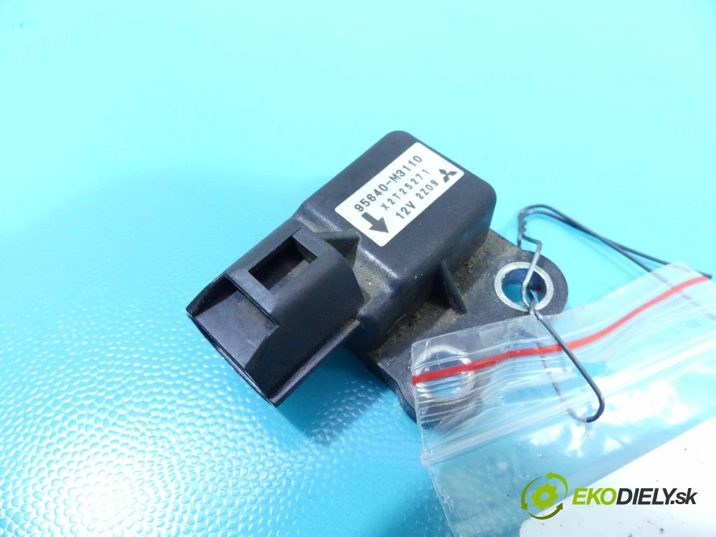 Hyundai Santa Fe 2000-2006 2.0 crdi 113 HP manual 83 kW 1991 cm3 5- snímač šokovat: 95640-M3110 (Snímače nárazu)