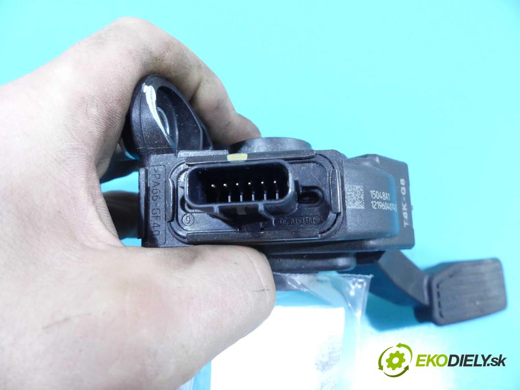 Honda HR-V II 2013-2021 1.5 16v 131 HP automatic 96 kW 1498 cm3 5- pedále 12196040743 (Pedále)