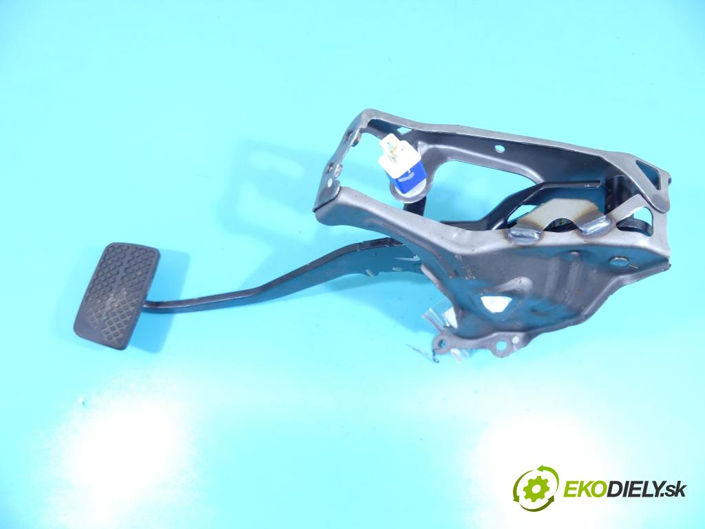 Honda HR-V II 2013-2021 1.5 16v 131 HP automatic 96 kW 1498 cm3 5- pedále 46600-T8K-G510-M2 (Pedále)