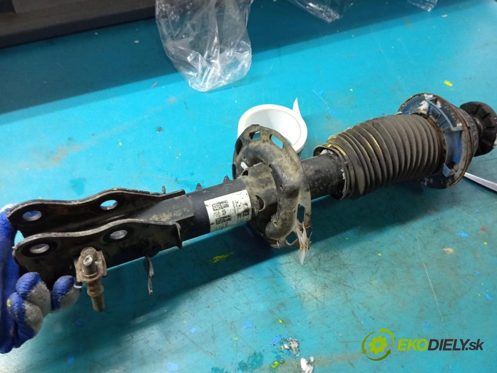 Honda HR-V II 2013-2021 1.5 16v 131 hp automatic 96 kW 1498 cm3 5- tlumič přední levý 51620-T8K-G141-M1 (Klika dveří ostatní)