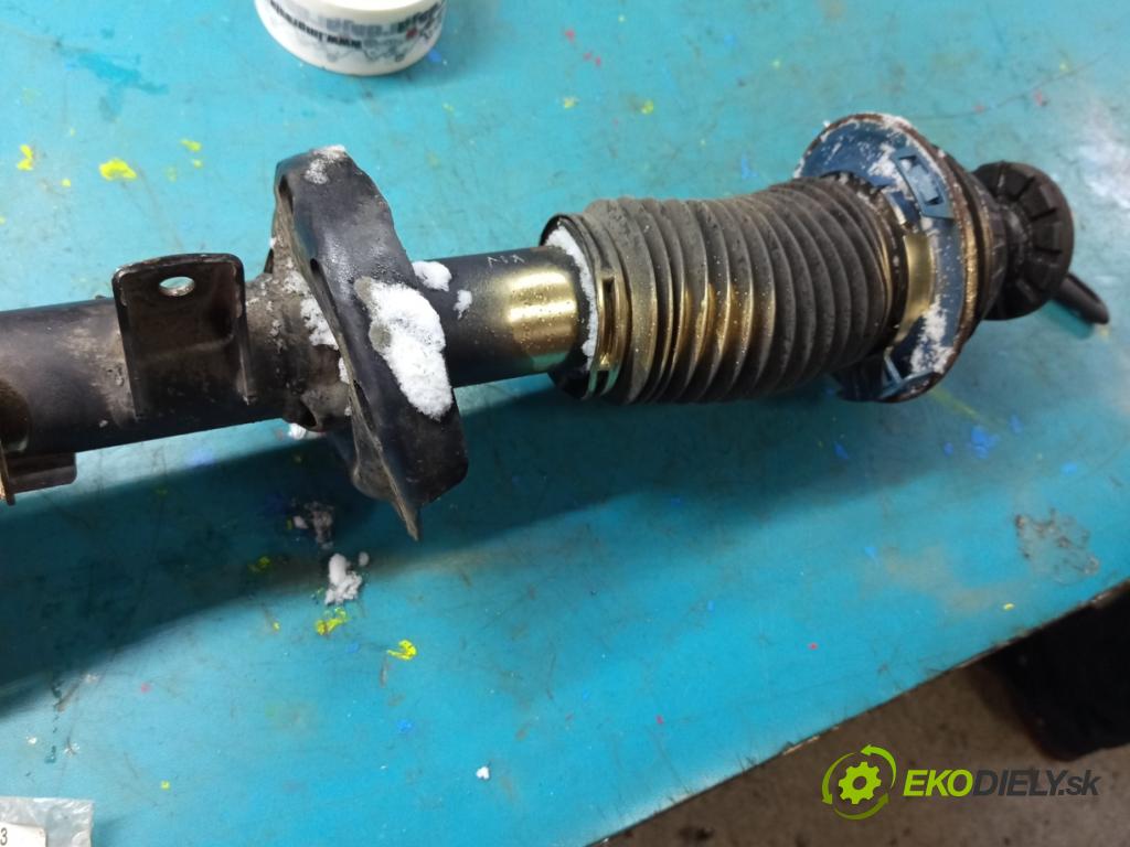 Honda HR-V II 2013-2021 1.5 16v 131 hp automatic 96 kW 1498 cm3 5- tlumič přední levý 51620-T8K-G141-M1 (Klika dveří ostatní)