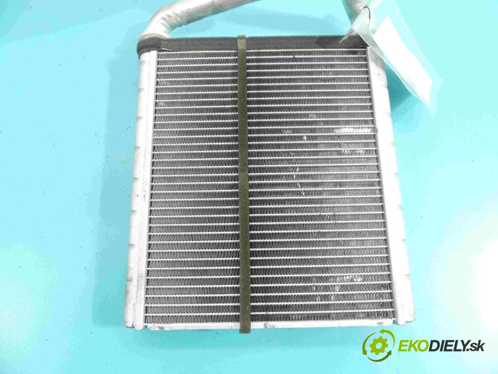 Honda HR-V II 2013-2021 1.5 16v 131 HP automatic 96 kW 1498 cm3 5- radiator (Radiátory kúrenia)