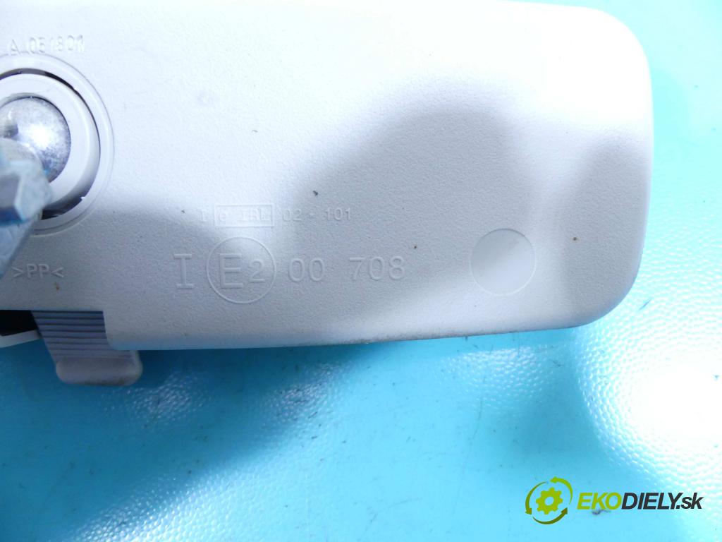 Dacia Sandero III 2020- 1.0 Tce 90 hp automatic 66 kW 999 cm3 5- zpětné zrcátko vnitřní  (Světla vnitřní)