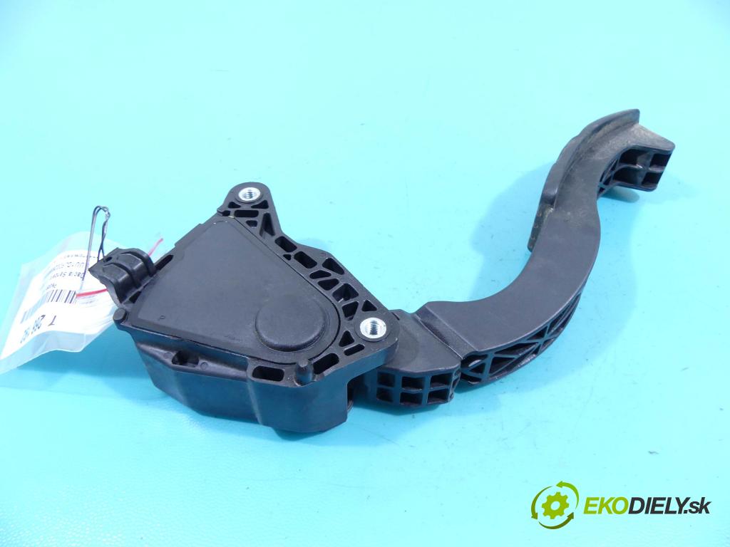 Dacia Sandero III 2020- 1.0 Tce 90 HP automatic 66 kW 999 cm3 5- pedále 180100912R-A (Pedále)