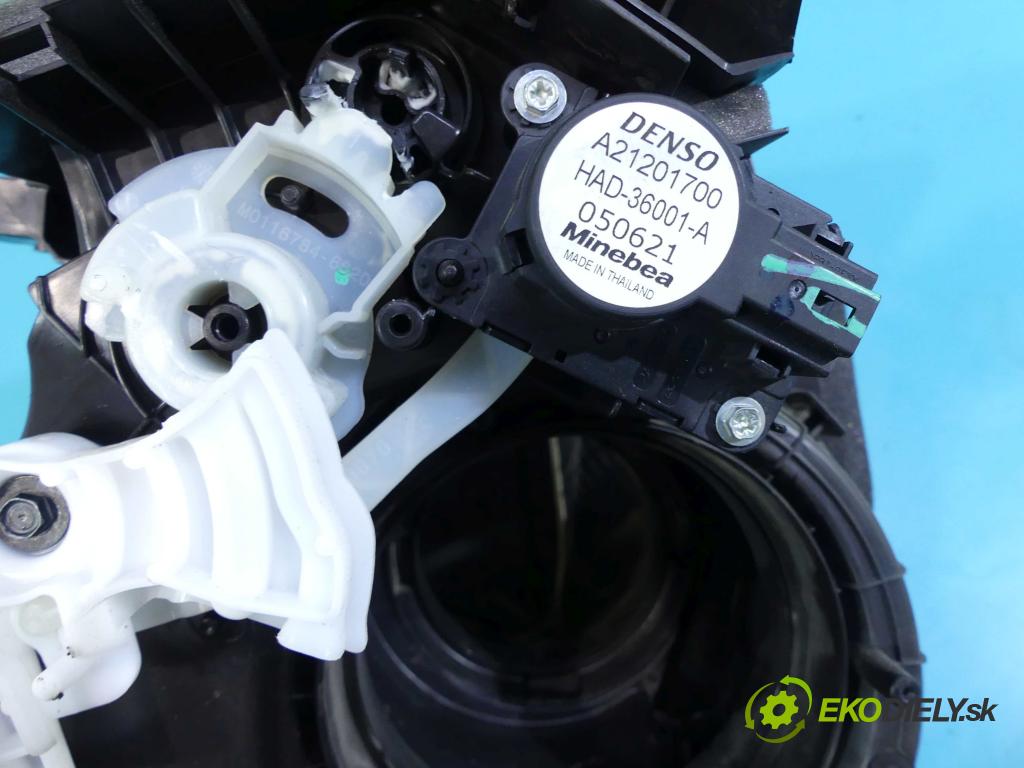 Dacia Sandero III 2020- 1.0 Tce 90 HP automatic 66 kW 999 cm3 5- radiator A21201700 (Radiátory kúrenia)