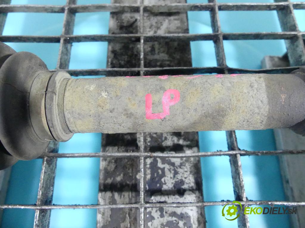 Toyota Rav4 II 2000-2005 2.0 D4D 116 HP manual 85 kW 1995 cm3 5- poloos ľavé DA84L (Poloosy)