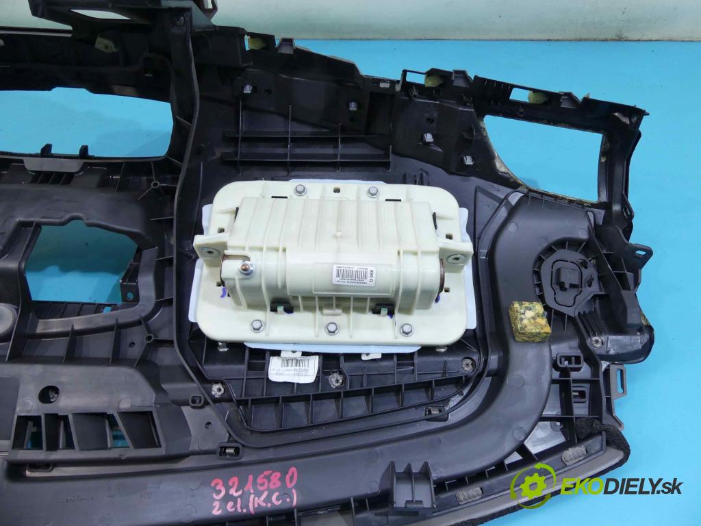 Renault Megane III 2008-2016 1.5 dci 90 HP manual 66 kW 1461 cm3 5- kokpit,pristrojová doska rozdeľovacia