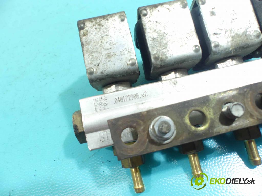 Ford Focus Mk1 1998-2004 1.4 16v 75 HP manual 55 kW 1388 cm3 3- vstrek E2067R-010973 (Vstrekovače)