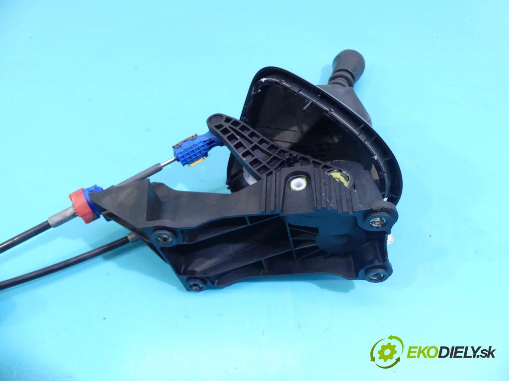 Nissan Qashqai I J10 2006-2013 2.0 16v 141 HP manual 104 kW 1997 cm3 5- Páka: Změny: stupeň,rýchlosť JD500 (Rýchlostné páky / kulisy)