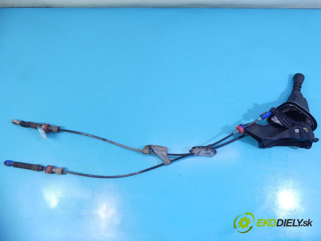 Nissan Qashqai I J10 2006-2013 2.0 16v 141 HP manual 104 kW 1997 cm3 5- Páka: Změny: stupeň,rýchlosť JD500 (Rýchlostné páky / kulisy)