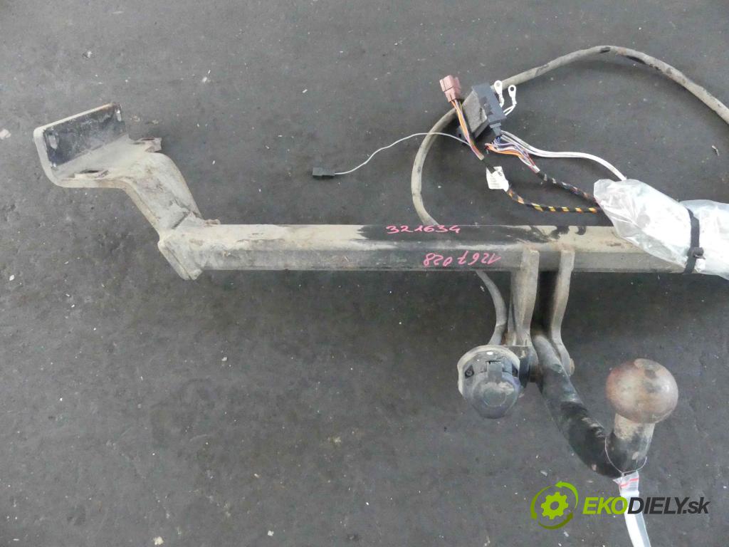 Nissan Qashqai J10 2006-2013 2.0 16v 141 hp manual 104 kW 1997 cm3 5- oko tažné