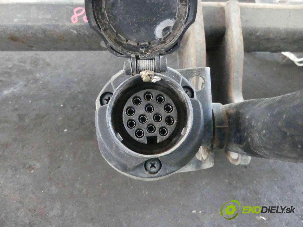 Nissan Qashqai J10 2006-2013 2.0 16v 141 hp manual 104 kW 1997 cm3 5- oko tažné