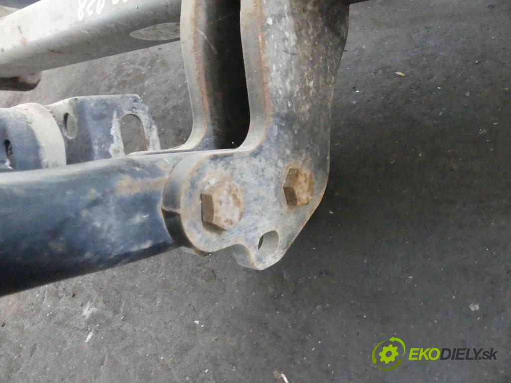 Nissan Qashqai J10 2006-2013 2.0 16v 141 hp manual 104 kW 1997 cm3 5- oko tažné