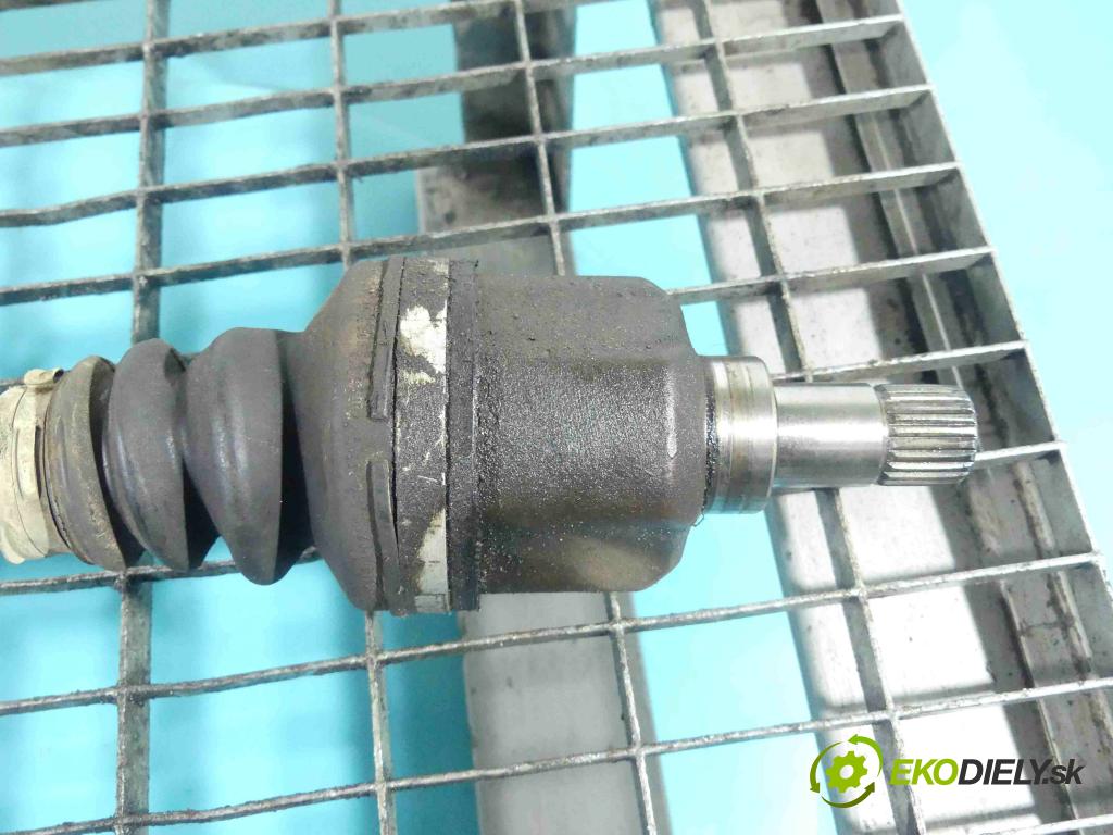 Peugeot 508 2010-2018 1.6 THP 156 HP manual 115 kW 1598 cm3 5- poloos ľavé  (Poloosy)