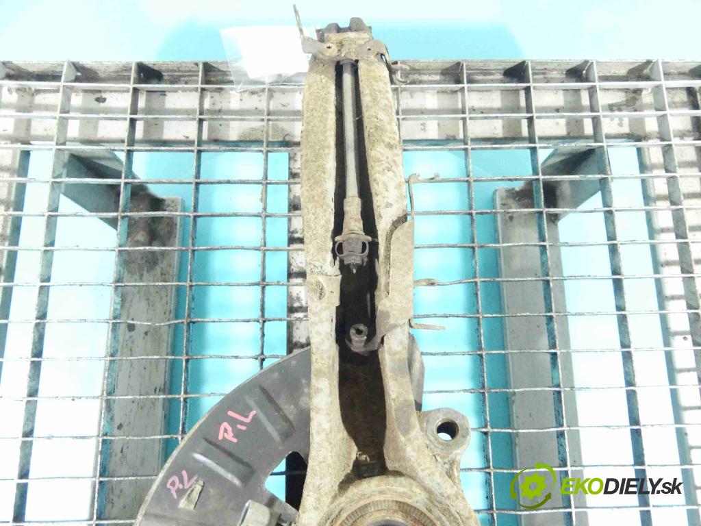 Audi Q7 2005-2015 3.0 tdi V6 232KM automatic 171 kW 2967 cm3 5- náboj ľavé 7L0407257A (Náboje)