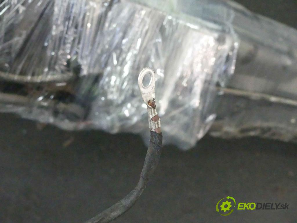 Audi Q7 2005-2015 3.0 tdi V6 232KM automatic 171 kW 2967 cm3 5- oko tažné 4L0803921E