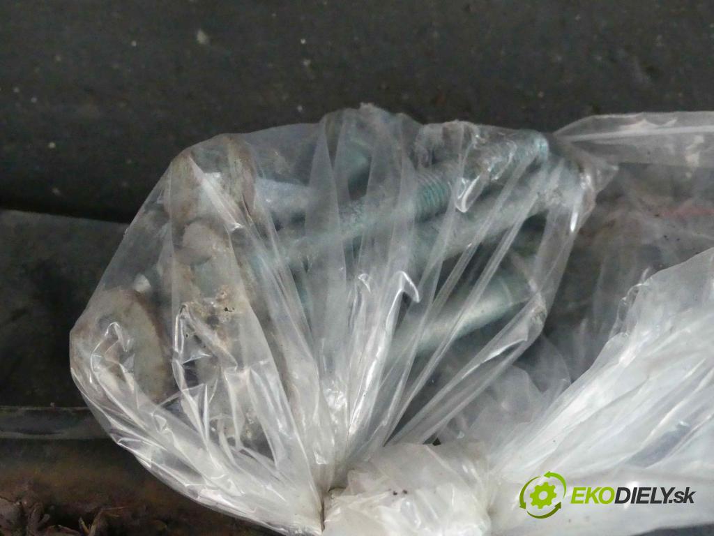 Audi Q7 2005-2015 3.0 tdi V6 232KM automatic 171 kW 2967 cm3 5- oko tažné 4L0803921E