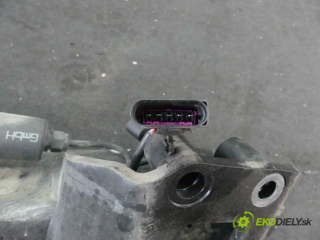 Audi Q7 2005-2015 3.0 tdi V6 232KM automatic 171 kW 2967 cm3 5- oko tažné 4L0803921E