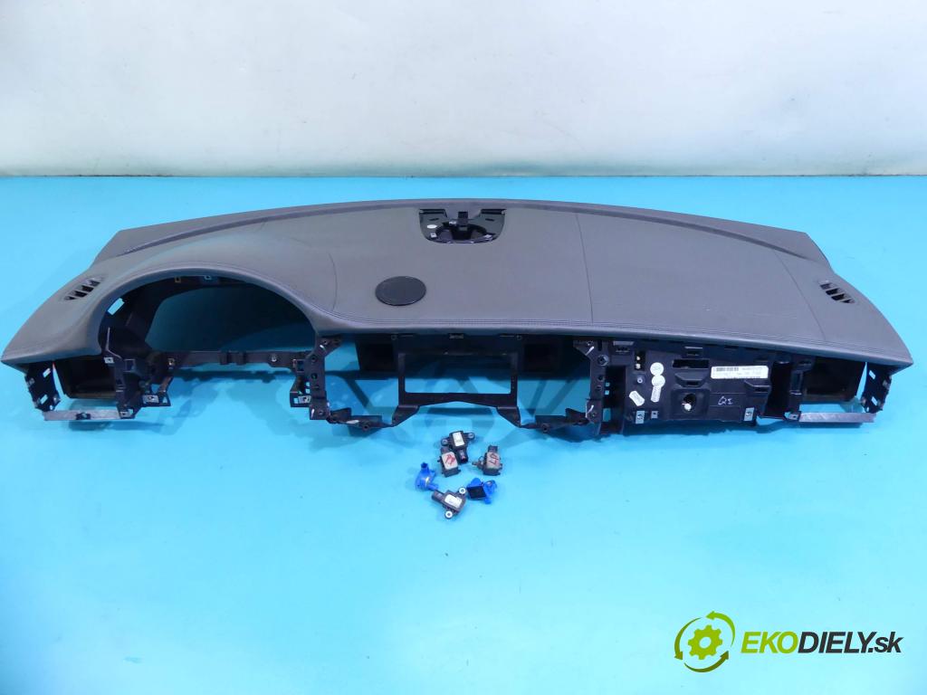 Jaguar XF I X250 2007-2015 3.0 Td V6 275 HP automatic 202 kW 2993 cm3 4- kokpit,pristrojová doska rozdeľovacia 