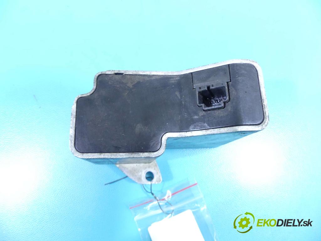 Jaguar XF I X250 2007-2015 3.0 Td V6 275 HP automatic 202 kW 2993 cm3 4- Blokáda: řízení:  (Ostatné)