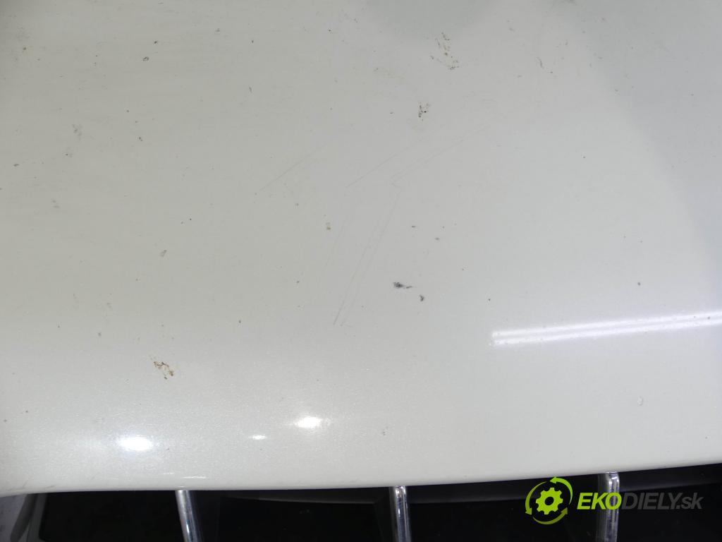 Peugeot 3008 I 2009-2016 2.0 hdi 150 hp manual 110 kW 1997 cm3 5- nárazník přední