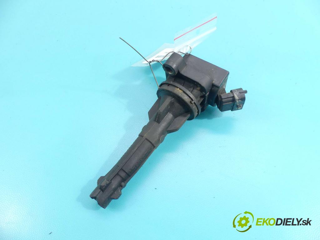 Toyota Corolla E11 1997-2002 1.4 vvti 97KM manual 71 kW 1398 cm3 3- cievka zapaľovacia 0221504016 (Zapaľovacie cievky, moduly)