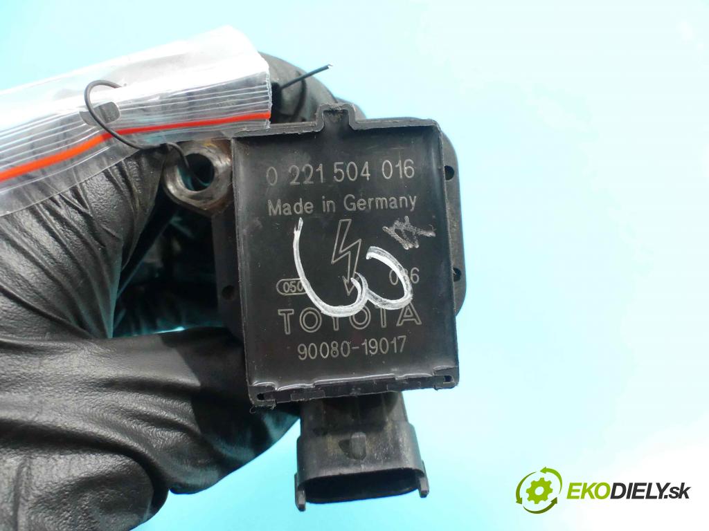 Toyota Corolla E11 1997-2002 1.4 vvti 97KM manual 71 kW 1398 cm3 3- cievka zapaľovacia 0221504016 (Zapaľovacie cievky, moduly)
